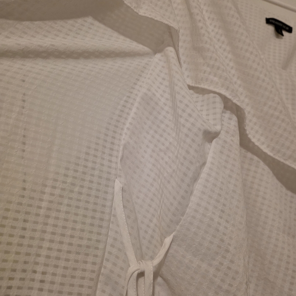 Who What Wear White Checkered Blouse - Picture 3 of 8